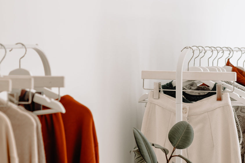 THE SCIENCE BEHIND SCENTS INFLUENCING CONSUMER BEHAVIORS IN RETAIL SETTINGS
